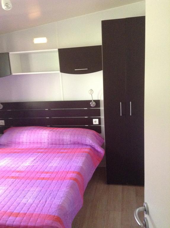Camping Pineta Hotel Urbino Buitenkant foto